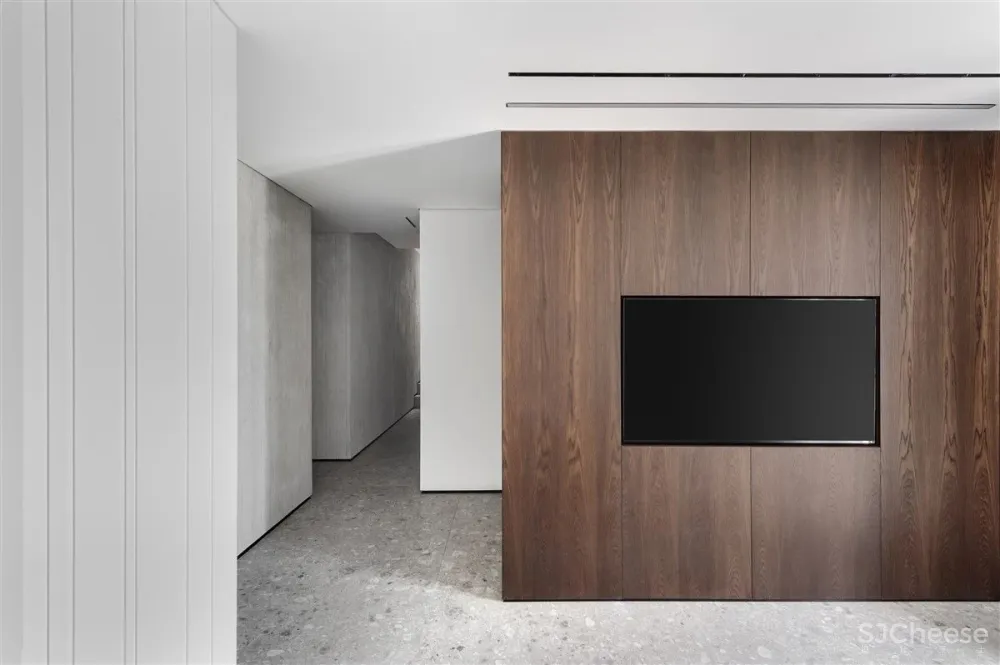 170㎡顶层复式,极简轻奢!