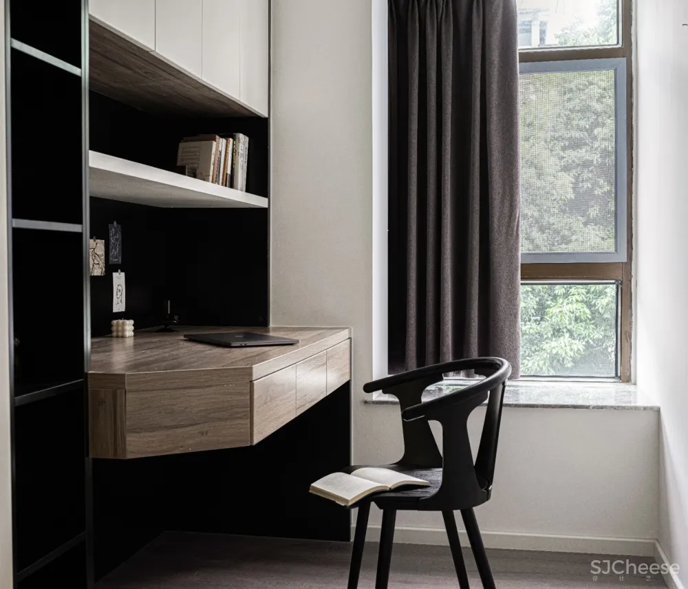 三层错层空间结构的趣味性,极简生活的本色