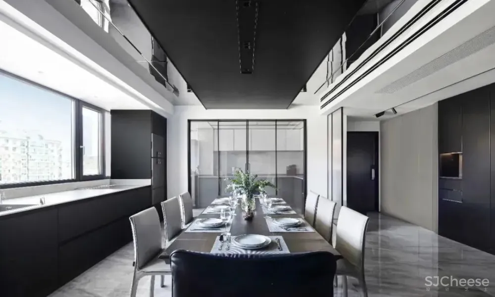 240㎡复式低干预痕迹的设计,在黑白色调中体现高级感 匠人筑语空间设计工作室