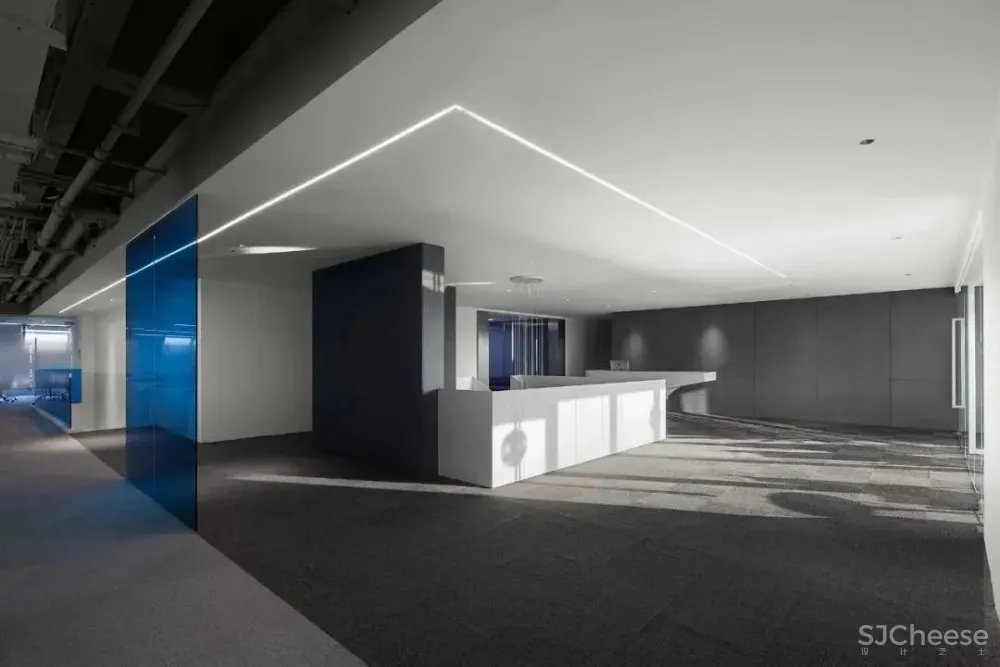 黑白简趣空间，90后都爱的个性潮地 珀阁室内设计