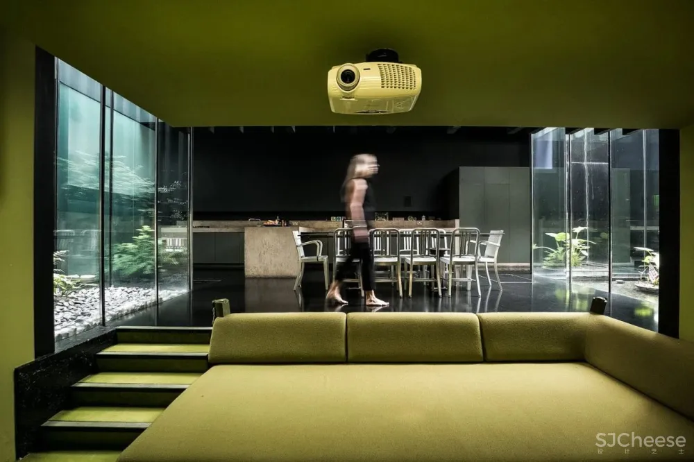 他十七年前设计的老房,现在五千万成交,这设计是真黑