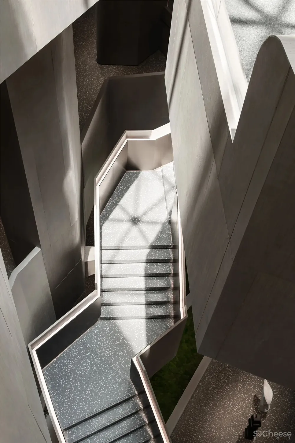 唐忠汉｜用峡谷云梯搭建一座媲美艺术生活馆的营销中心