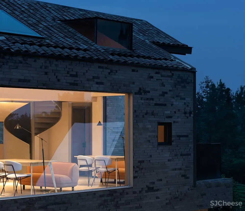 赤橙设计 2300年的古城，新开一家绝美秘境民宿，乡野美成诗