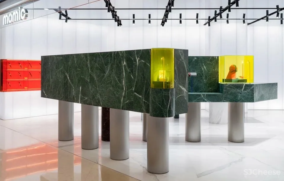 新作 MOMIC 手表品牌集合店 西涛设计工作室