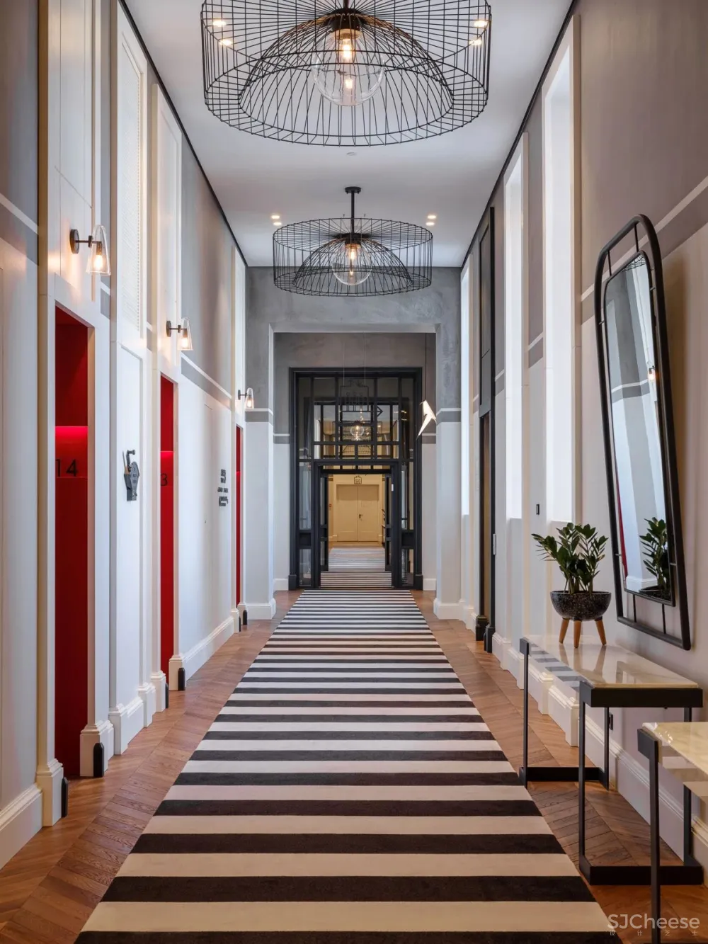 百年医院爆改五星级酒店,历史建筑表皮下,内里却这么前卫时尚