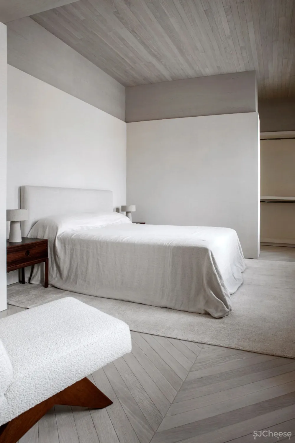 Conrad Architects 现代舒适 自然大气