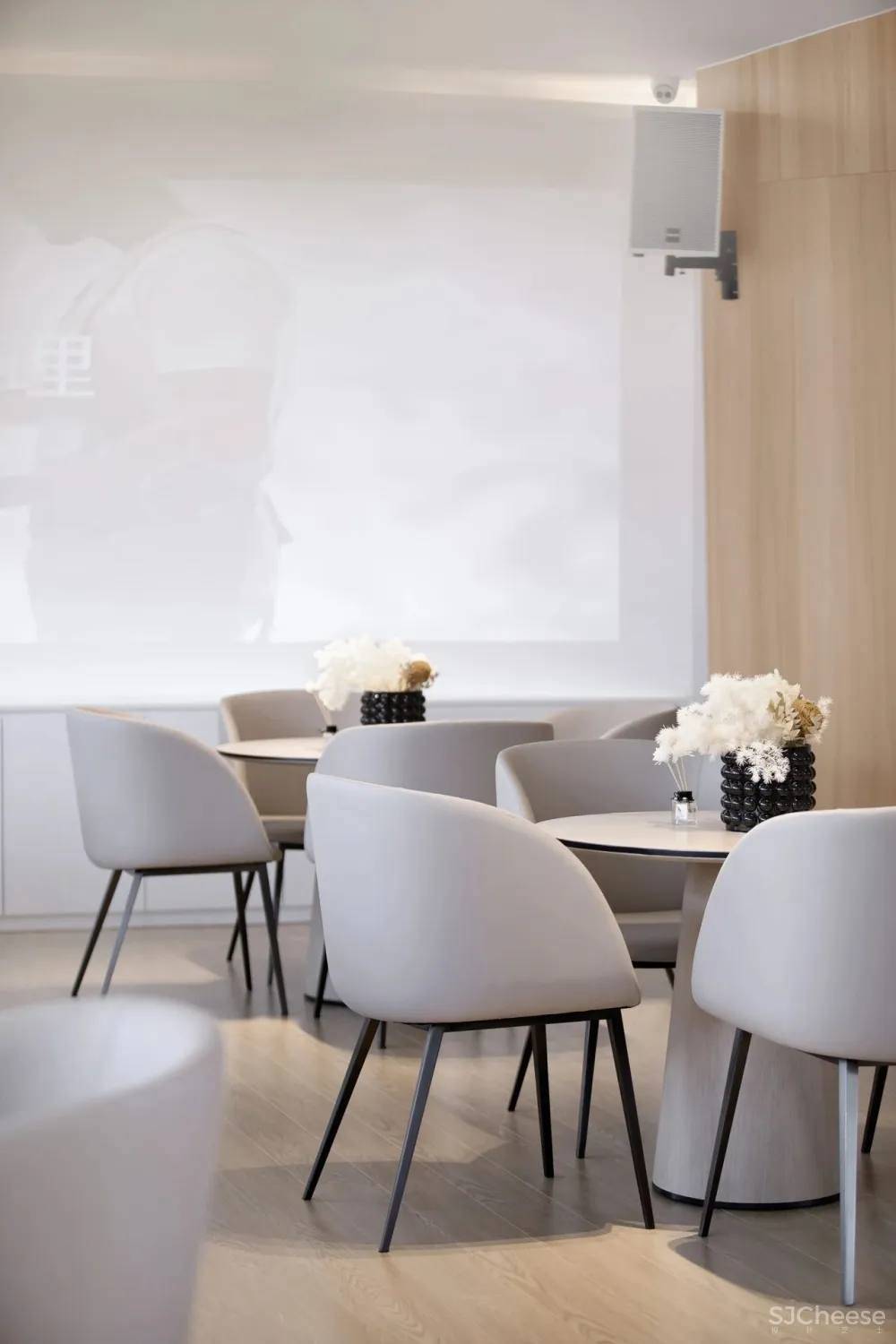 千舍设计·新作 空间的美学与诗意 — 未来城售楼处