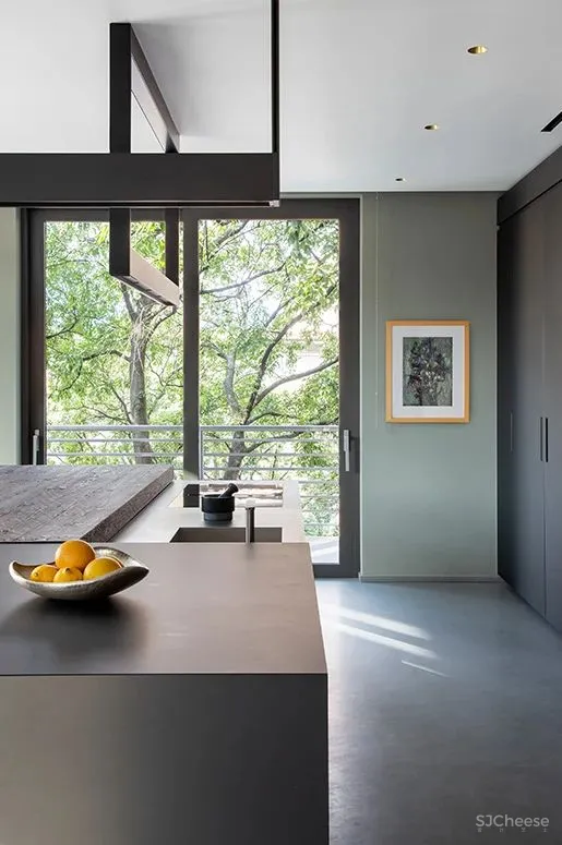 如何把高姿态的天鹅绒运用得优雅又接地气?这个家一定是个完美示范