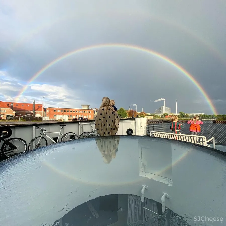 大B哥的私宅曝光,一家人竟然住在船上?这设计真有格调!