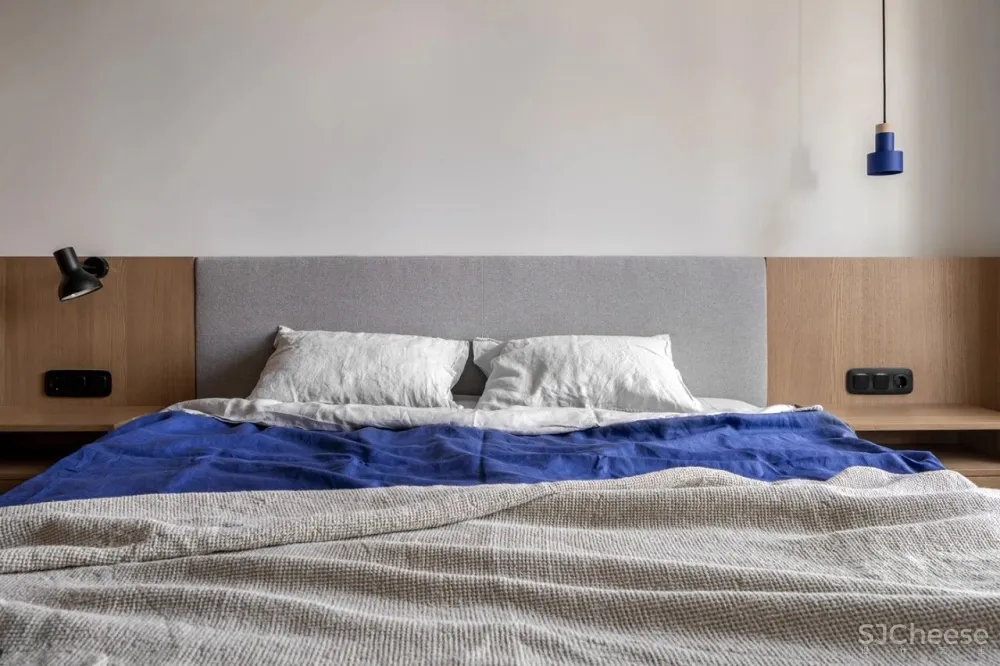 99㎡四居室,夫妻企业家,一人一间办公室!