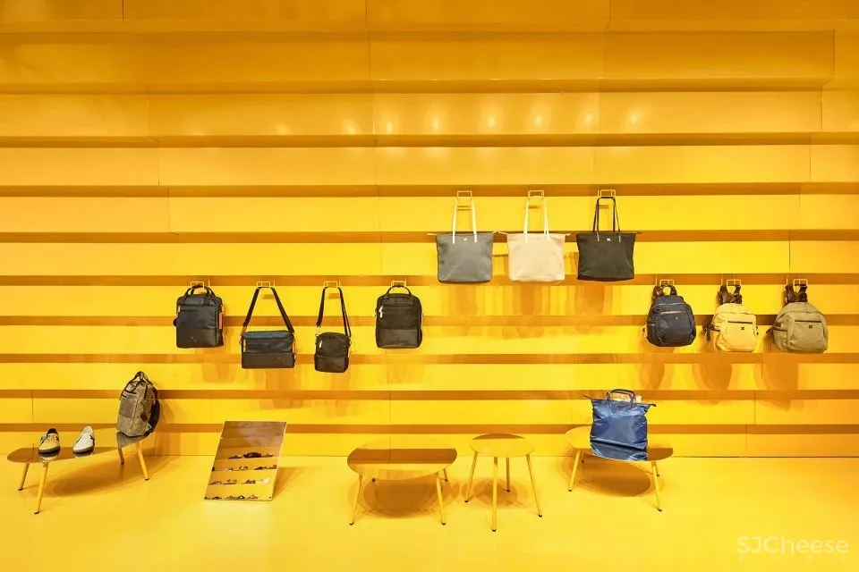 12号商店“Step”，西班牙 Studio Animal