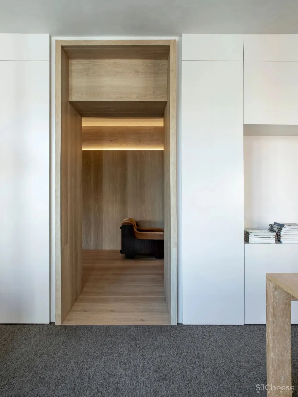 Conrad Architects 现代舒适 自然大气