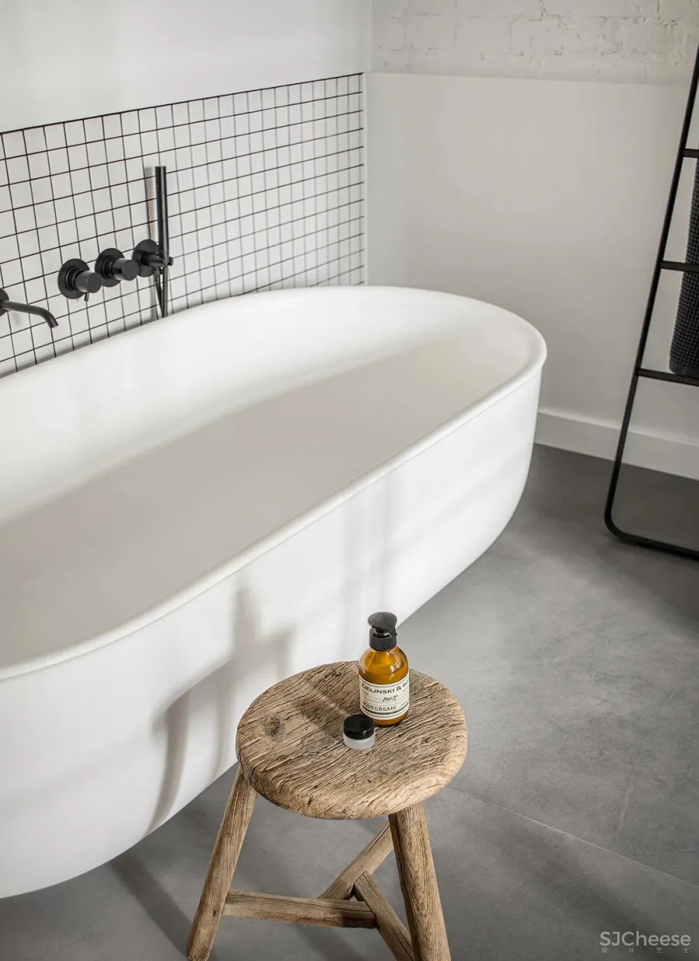 114㎡ 老房翻新,起居室加个“盒子”瞬间多出两间房