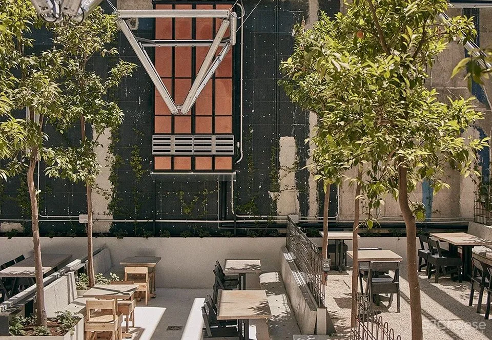 空间再构 西班牙Mo de Movimiento餐厅