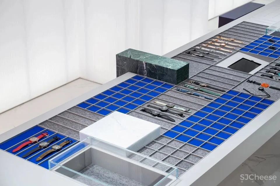 新作 MOMIC 手表品牌集合店 西涛设计工作室