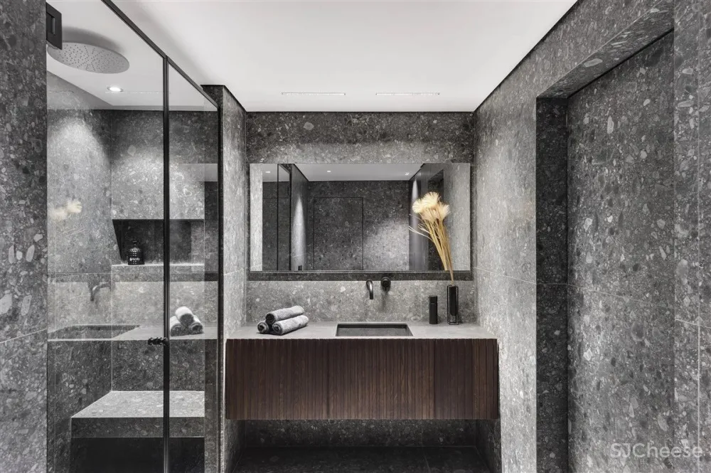 170㎡顶层复式,极简轻奢!