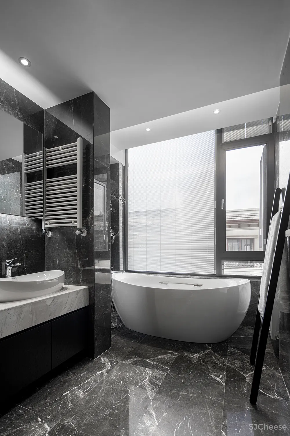 255㎡极简别墅,黑白灰太有格调了!