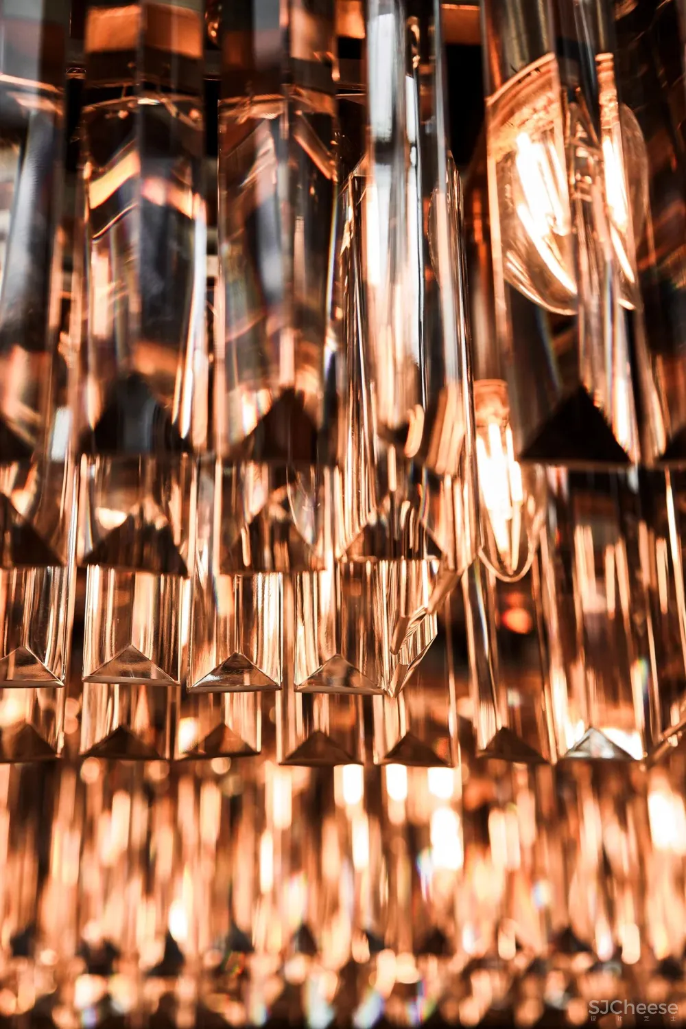 旧仓库爆改小酒馆，太有气氛了