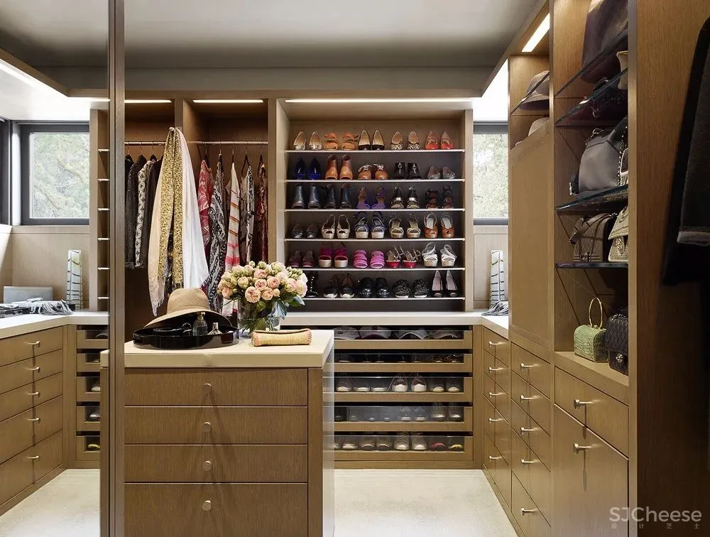 自然温感·雪松豪宅