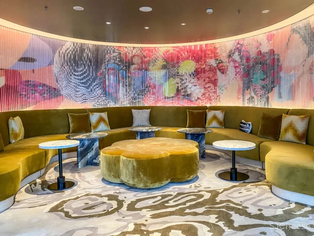 2020年10月17日 骚到爆的成都W酒店盛大开业!最新艳照曝光!