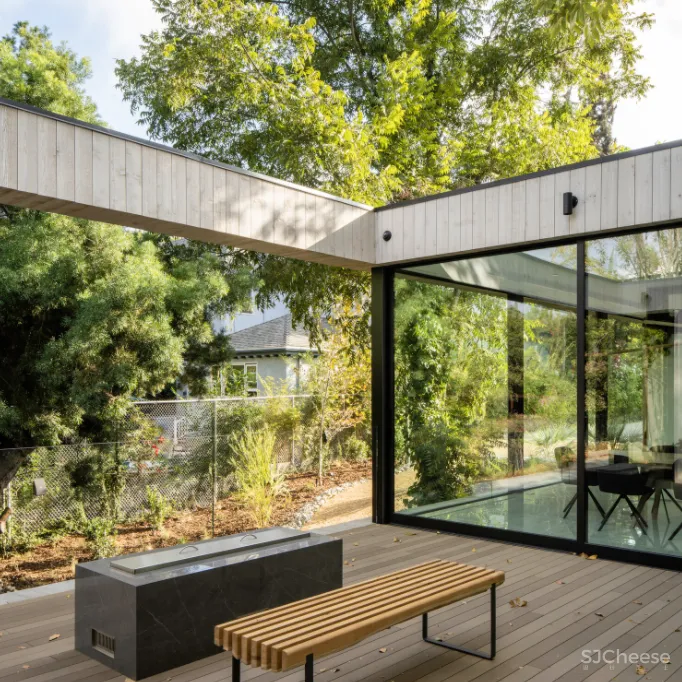 418㎡ 建筑师之家,在树林里探索极简主义美学