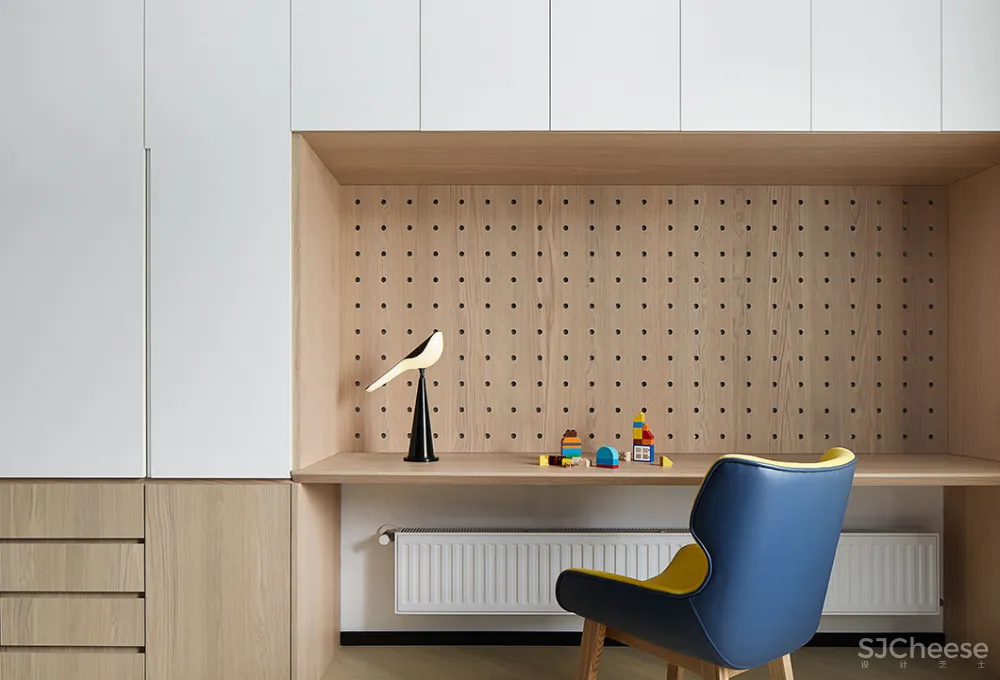 255㎡极简别墅,黑白灰太有格调了!