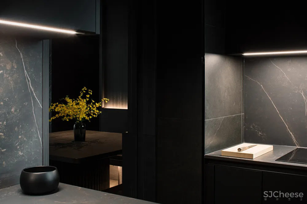 极简 高级黑,这样的设计真酷!