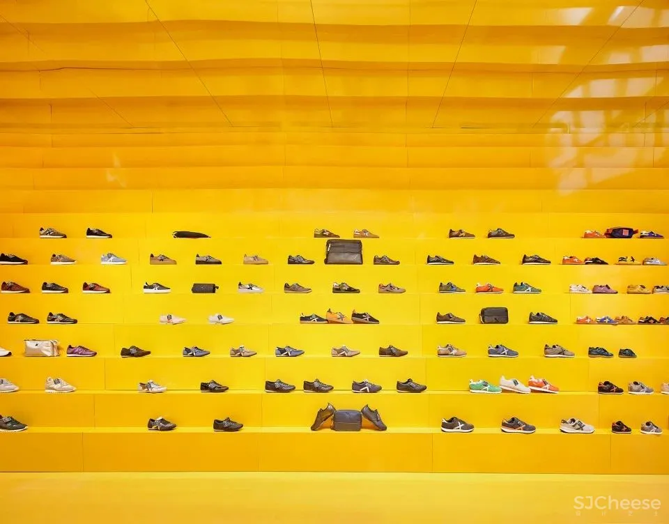 12号商店“Step”，西班牙 Studio Animal