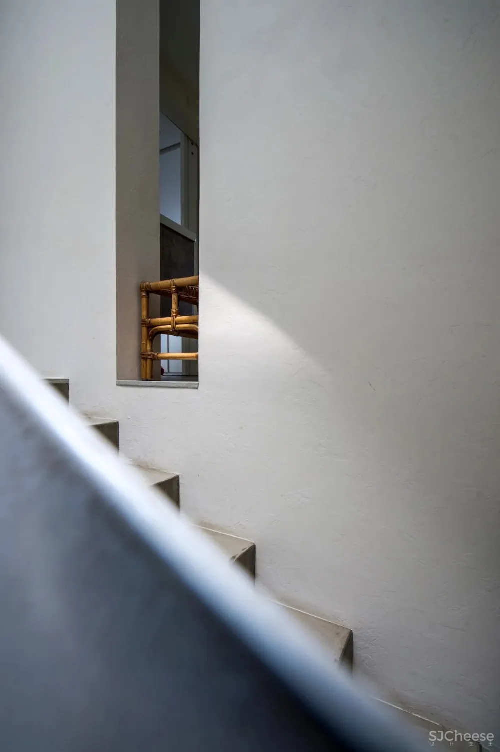 500㎡极简风别墅,返璞归真的侘寂美学!