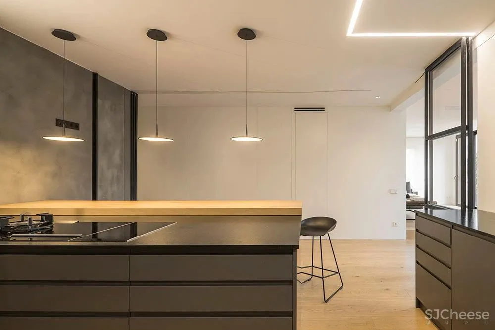 极致白与原木诠释的极简主义 Susanna Cots新作