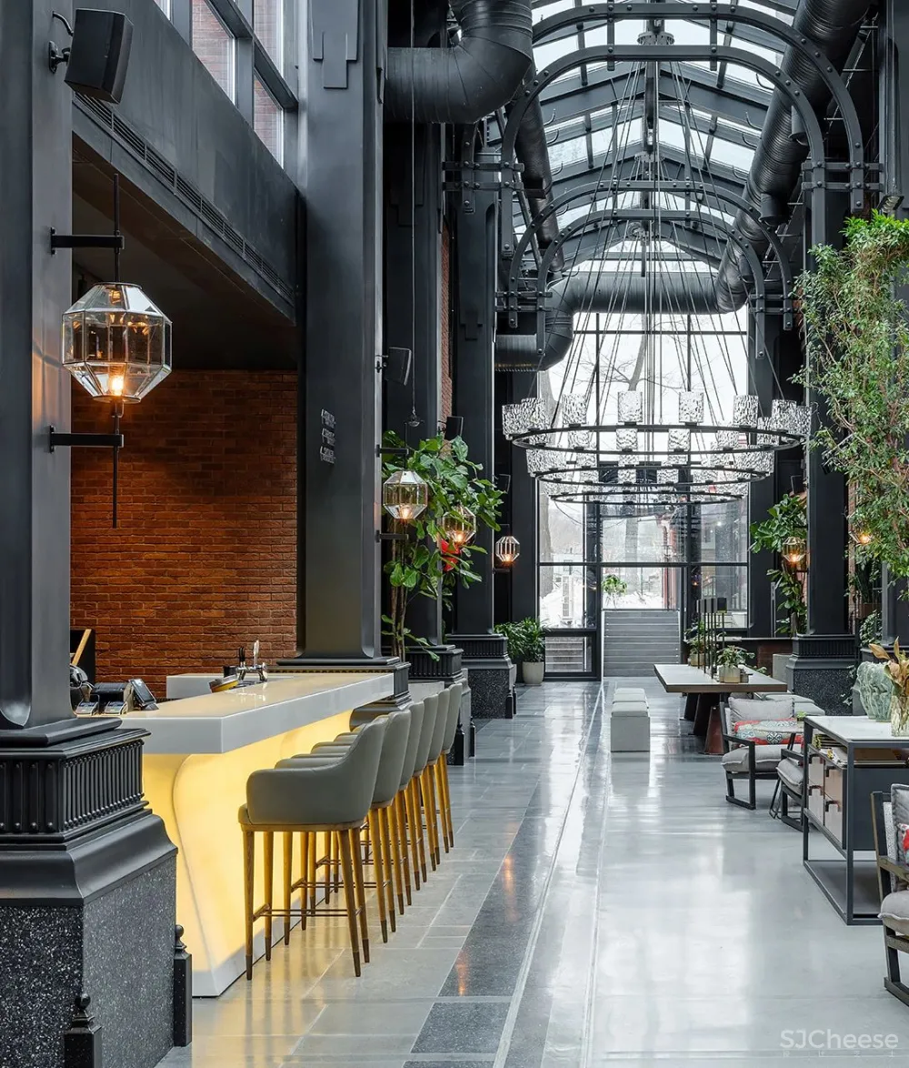 百年医院爆改五星级酒店,历史建筑表皮下,内里却这么前卫时尚