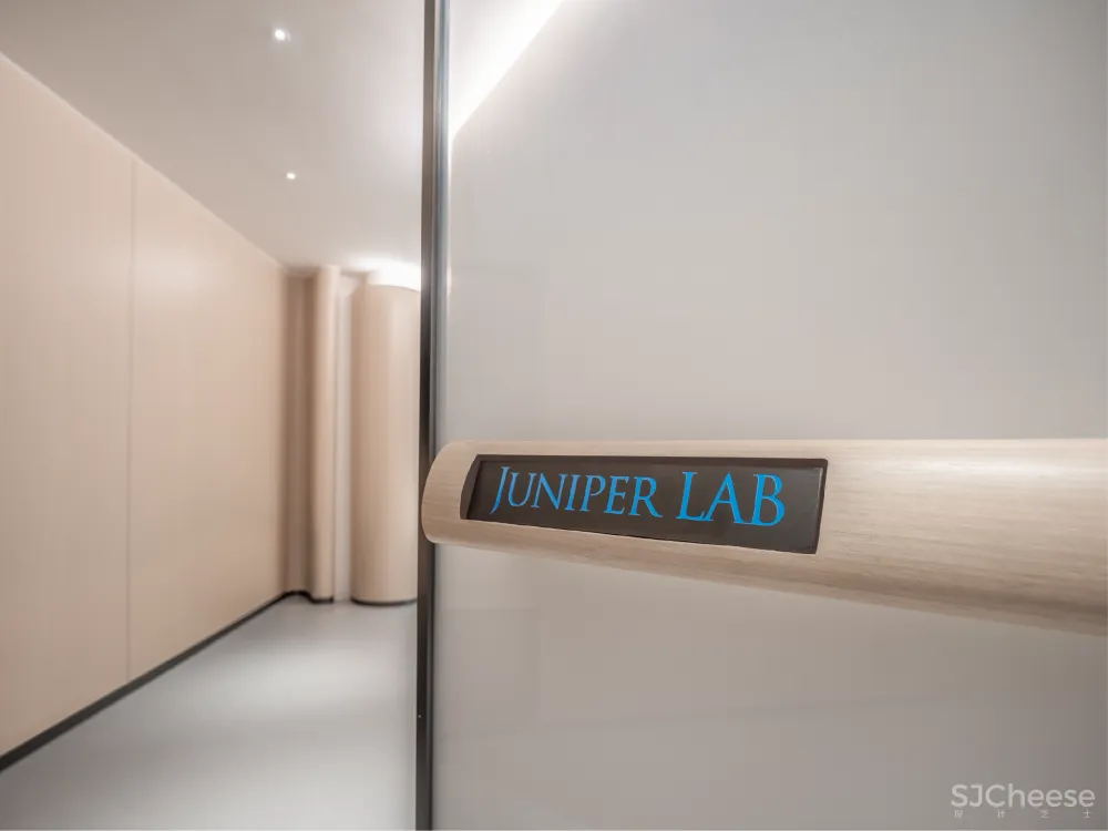 谢英凯新作 柔軟守護的背後 JuniperMD Lab