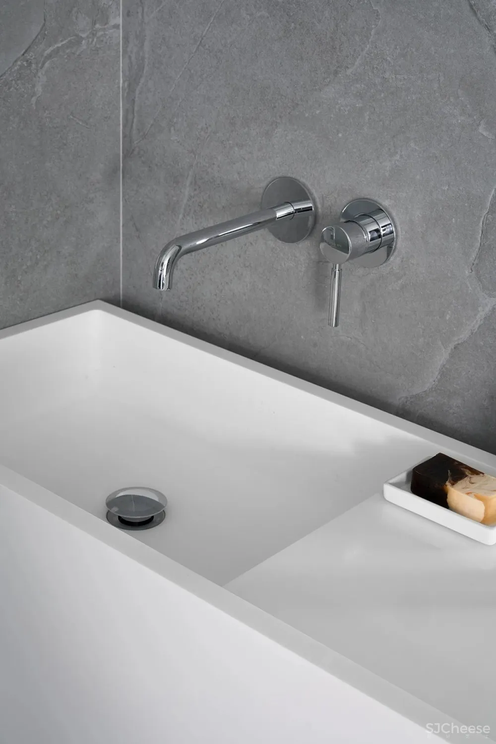 130㎡ 的简约阁楼,白砖墙也可以很高级