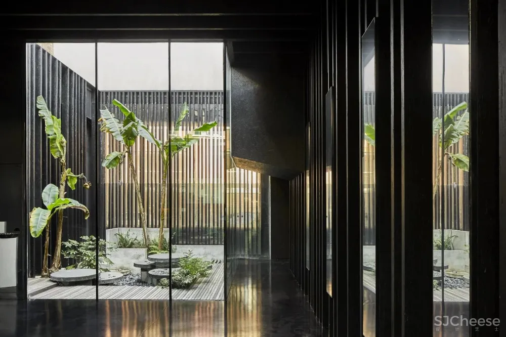 他十七年前设计的老房,现在五千万成交,这设计是真黑