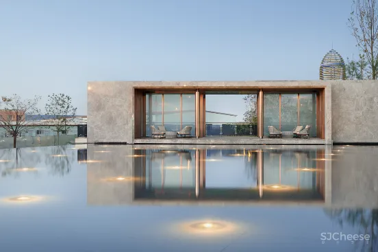 光影幻变的诗意空间，构筑当代艺术的解构哲学