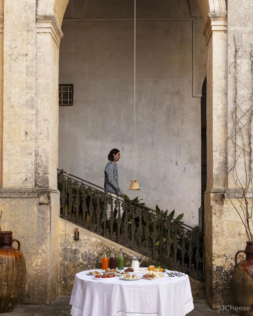 159 年历史的遗迹艺术酒店,收藏了极简、侘寂、巴洛克、拜占庭等风格!