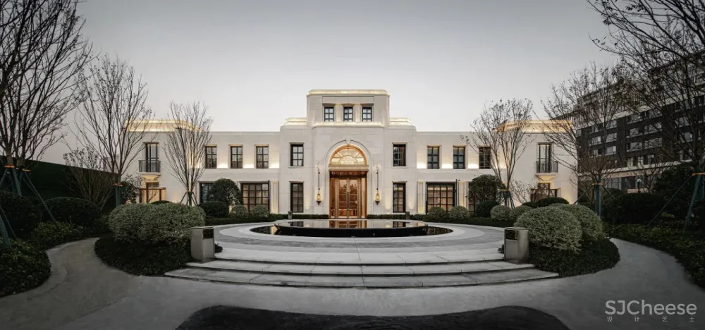 新作 东西对话 礼赞经典