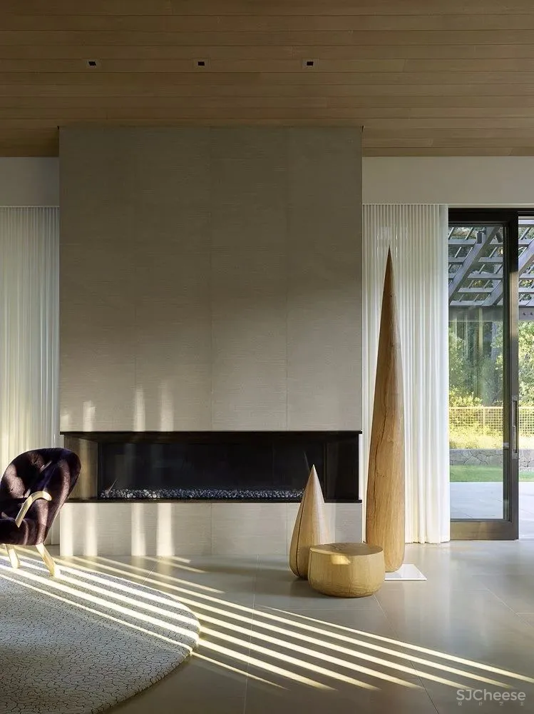 自然温感·雪松豪宅