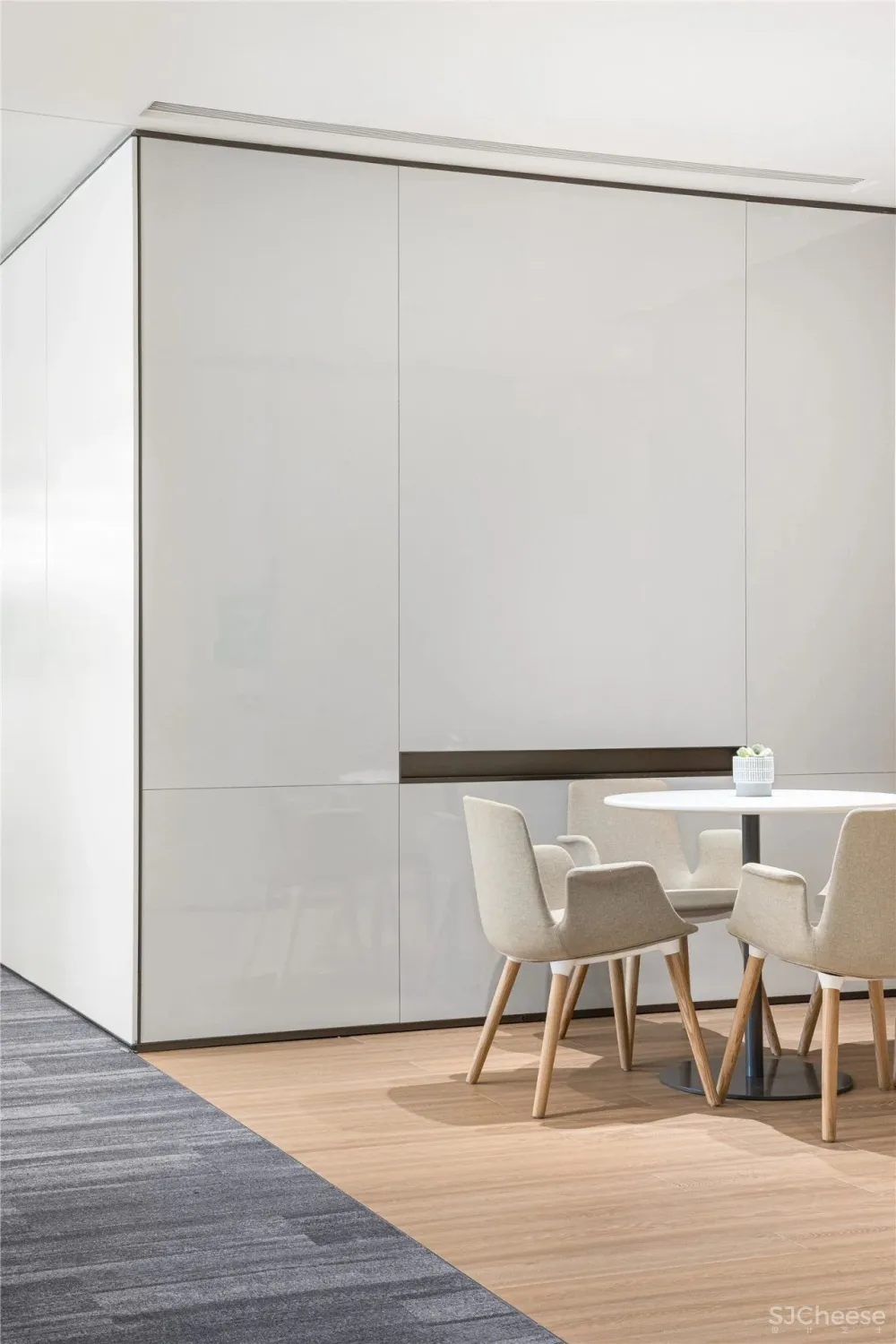 YuQiang - Partners 新作 3600㎡综合性商业地产办公室