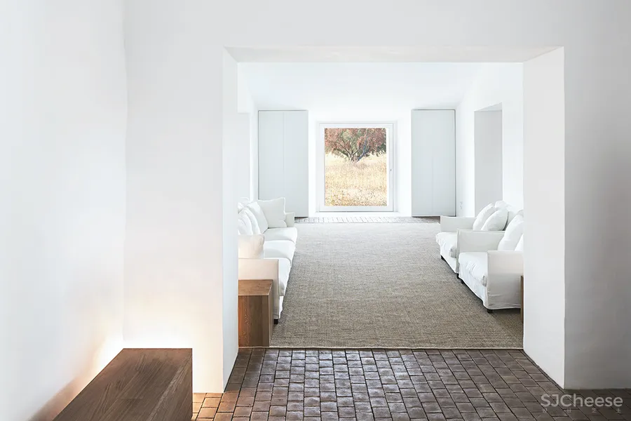 乡下民宿越做越精致，它们却反其道而行：越简陋越高级