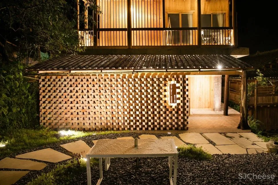 砖与木材讲述百年村落的故事 井上民宿