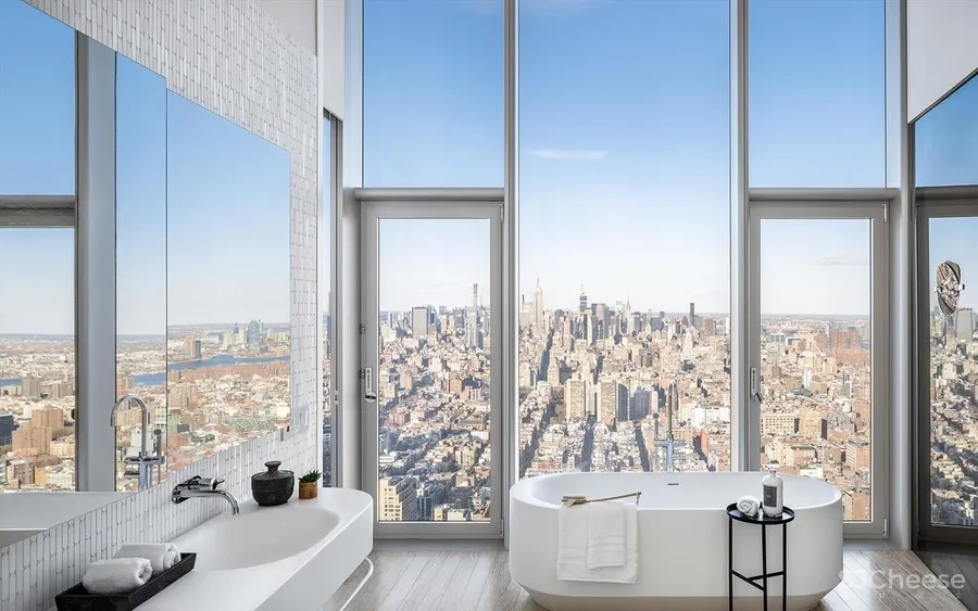 毛坯感的顶层公寓，一个月租金68万，三种软装陈设，哪种更高级？