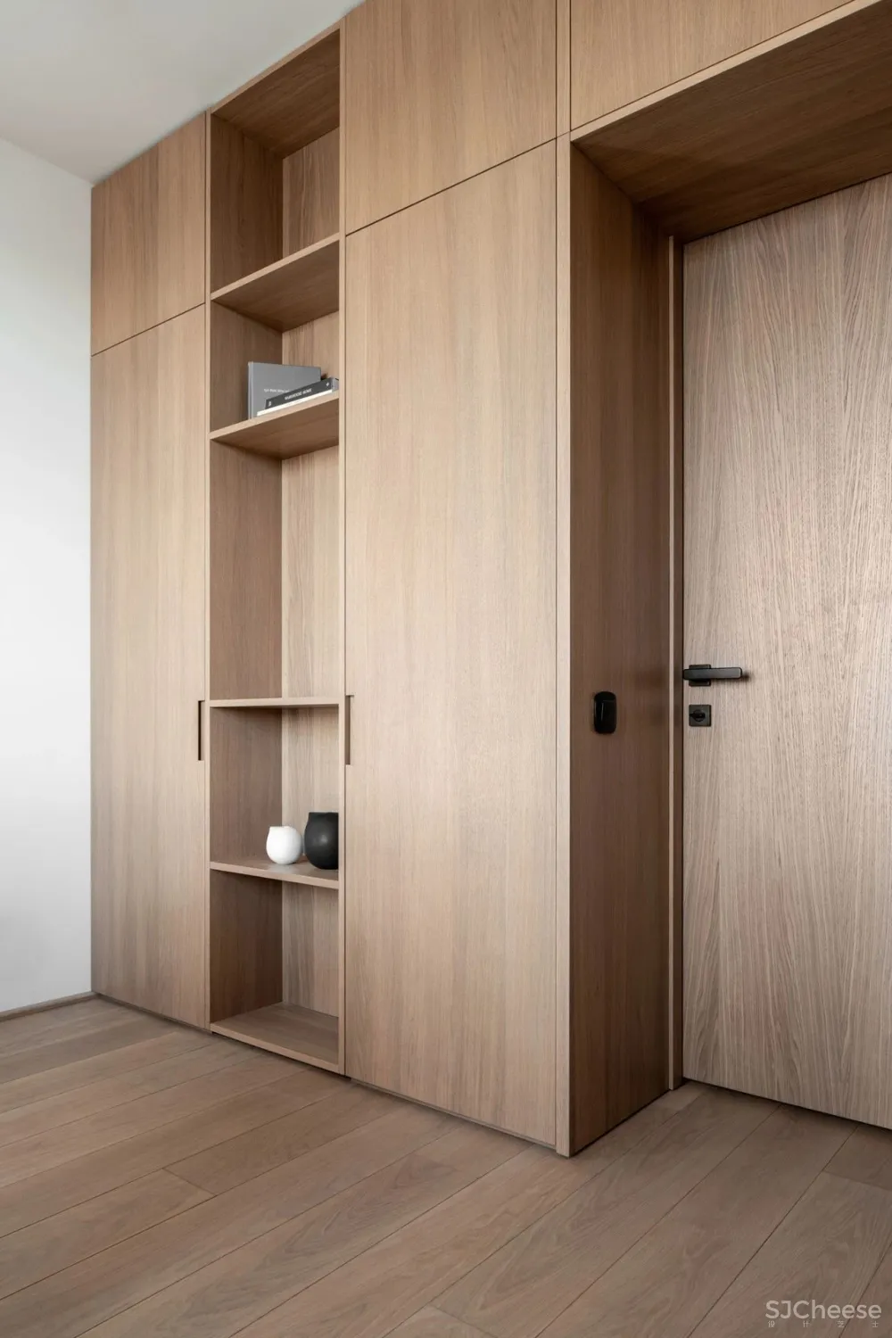 99㎡四居室,夫妻企业家,一人一间办公室!