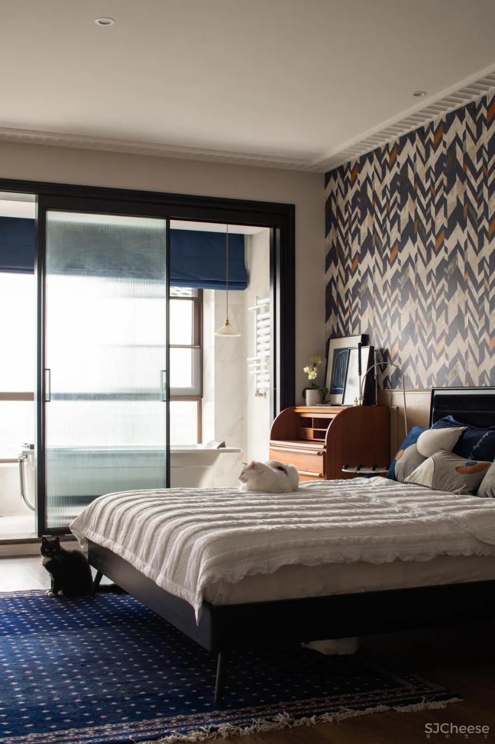 217㎡简约大平层,养7只猫的艺术美宅,太羡慕了!