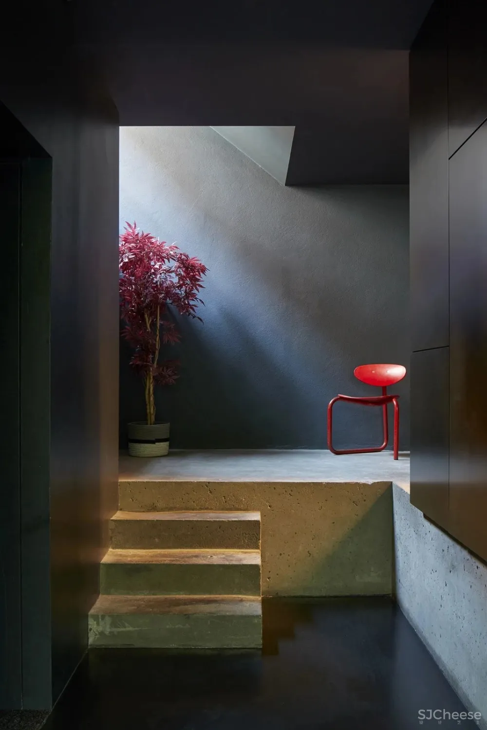 他十七年前设计的老房,现在五千万成交,这设计是真黑