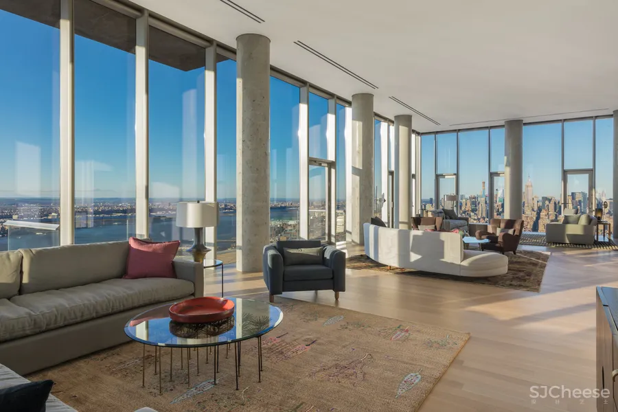 毛坯感的顶层公寓，一个月租金68万，三种软装陈设，哪种更高级？