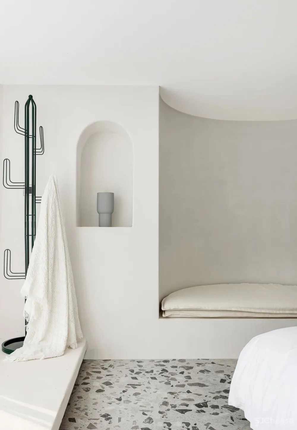 深圳埂上设计丨这栋洁净纯白的建筑，让人彷如置身圣托里尼岛