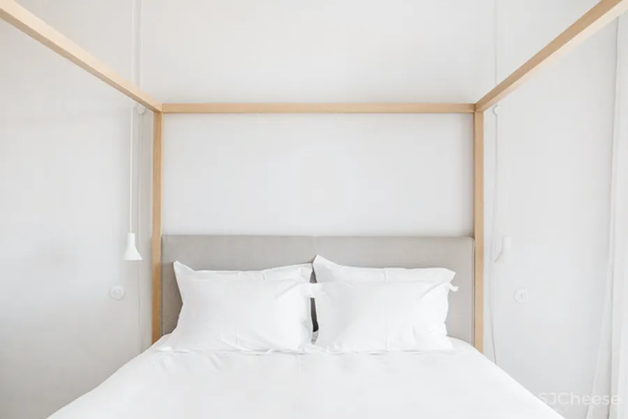 乡下民宿越做越精致，它们却反其道而行：越简陋越高级