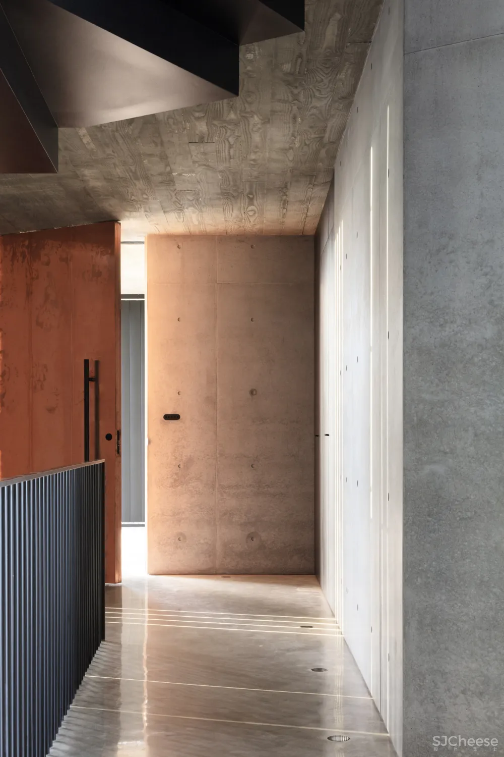 乡下盖房子,用这种木纹混凝土,温暖又高级!