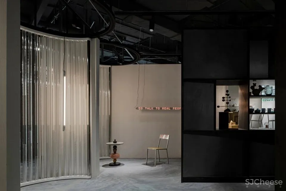 体验老上海里弄生活 kükü设计艺术品商店和iag美术馆